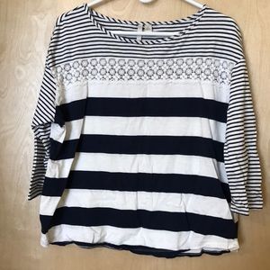 Lauren Conrad quarter  sleeve top